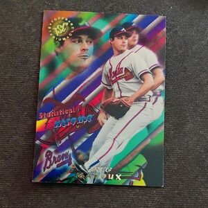 Topps Statistical Extreme Greg Maddux Card with Multicolor Design